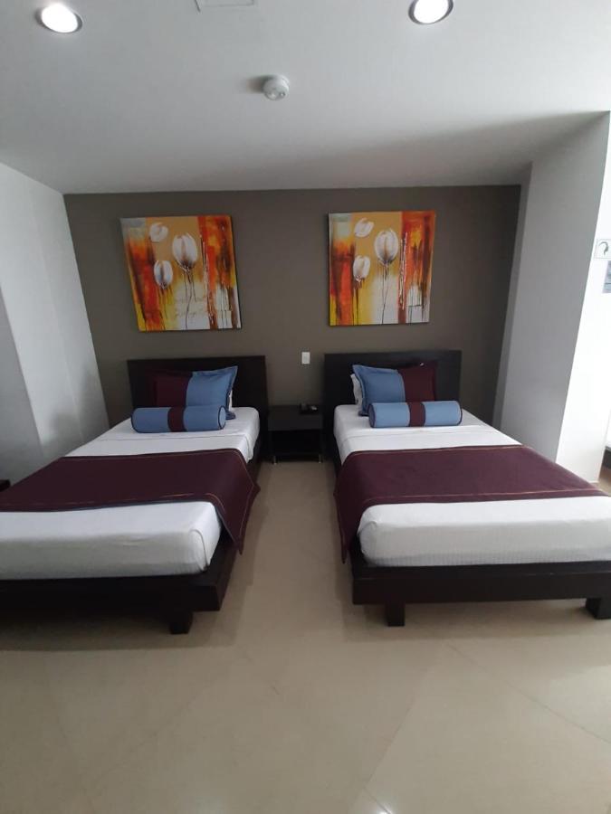 Hotel Medellin Gold Экстерьер фото