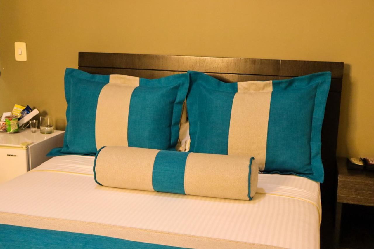 Hotel Medellin Gold Экстерьер фото